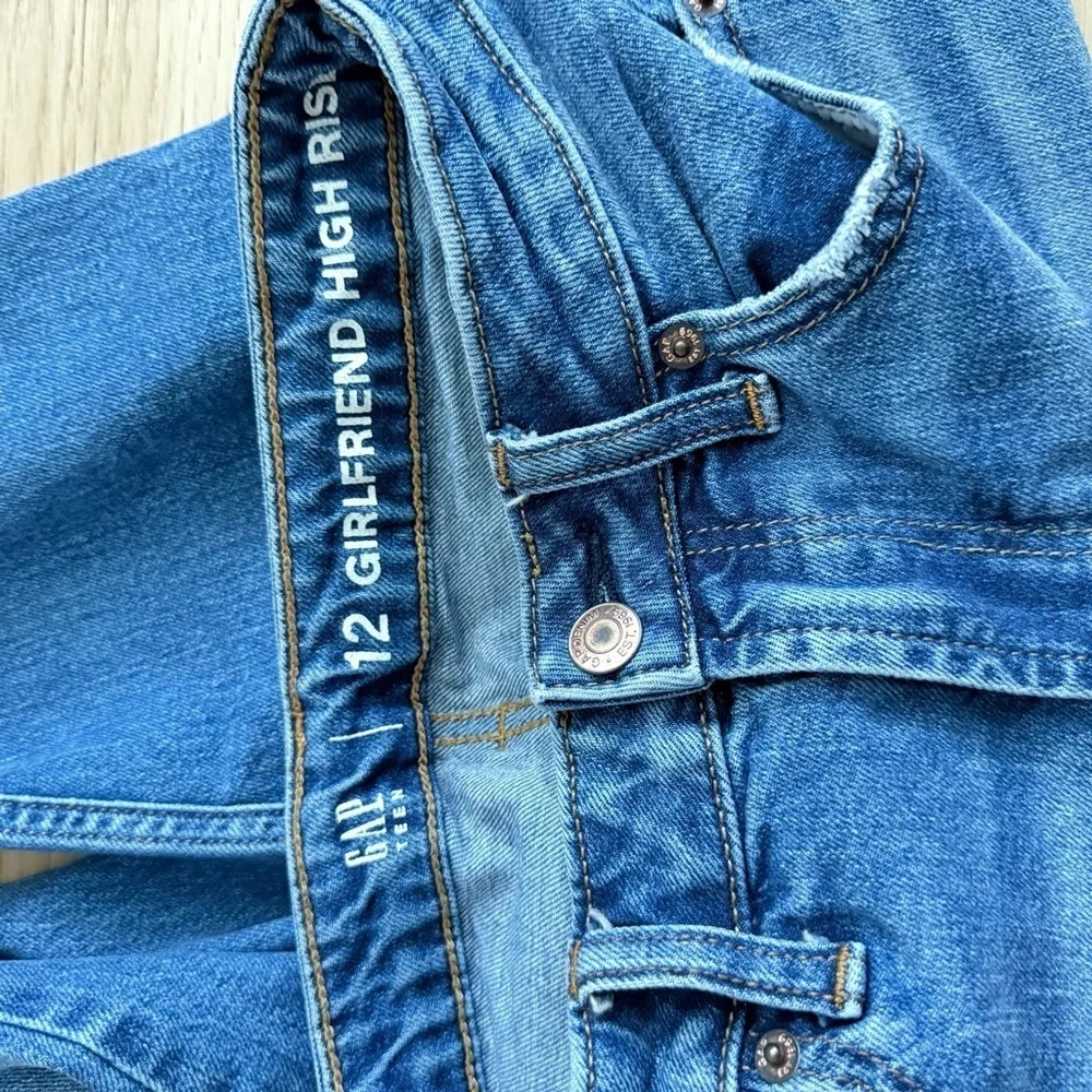 Gap Teen Girlfriend Ankle Style denim jeans size 12